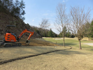 7番ホール カート道改修の様子
